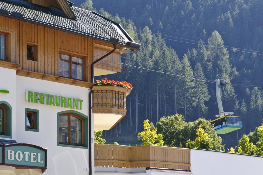 Hotel Gasthof Perauer Майрхофен Экстерьер фото