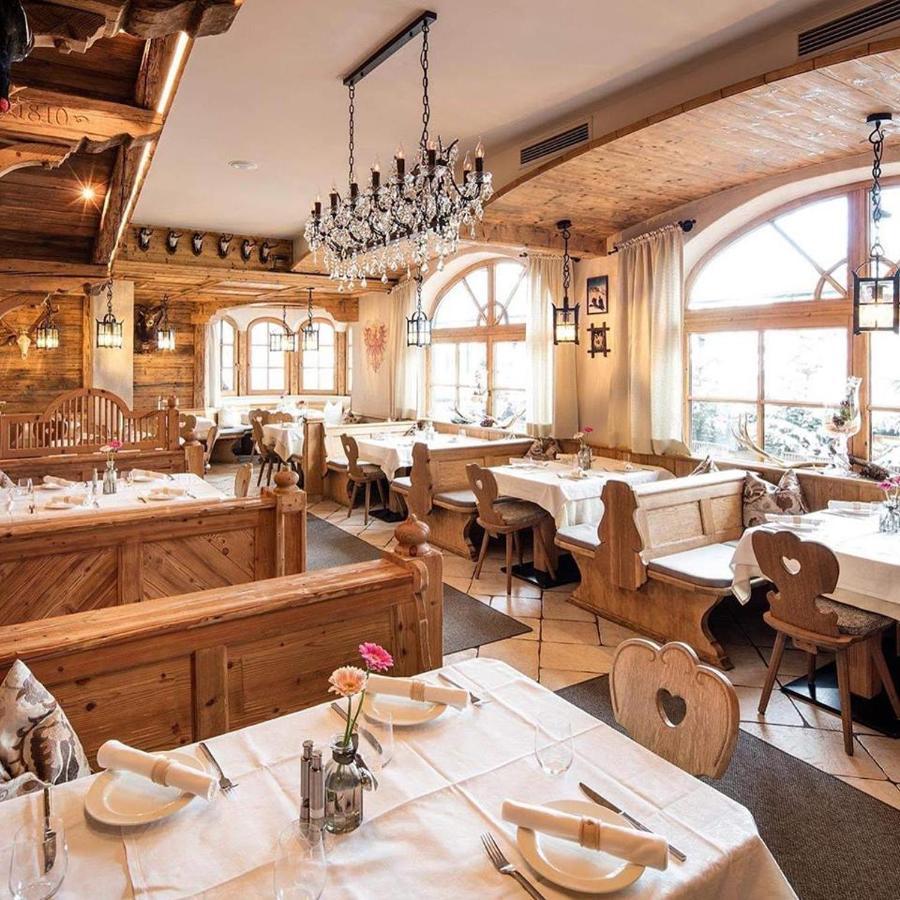 Hotel Gasthof Perauer Майрхофен Экстерьер фото